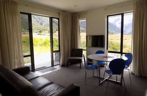 Mount Cook Village Hotel | Aoraki Court Motel