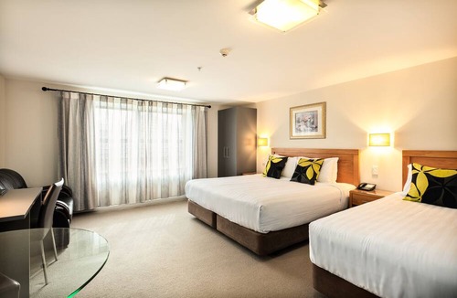 Epsom Hotel | Alexander Inn