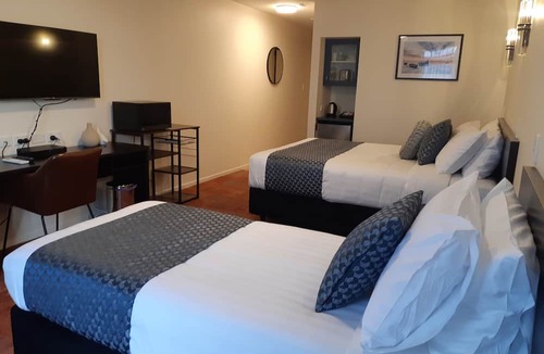 Milford Hotel | City of Sails Motel