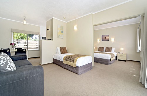 Takapuna Hotel | Takapuna Motor Lodge