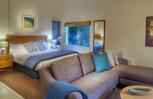 Awaroa Hotel | Awaroa Lodge