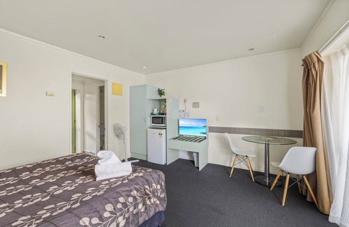 Rotorua Hotel | Birchwood Spa Motel