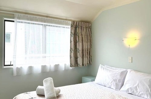 Newtown Hotel | Adelaide Motel