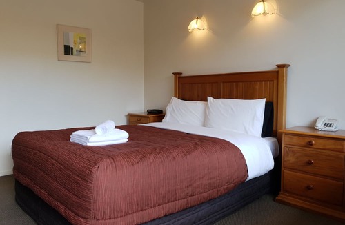Sherborne Street Hotel | Rosewood Court Motel