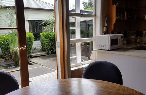 Sydenham Bed & Breakfast | Designer Cottage B&B