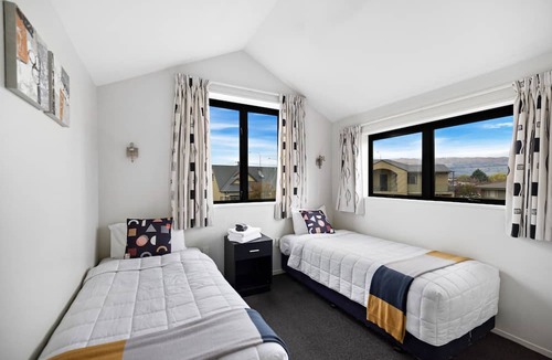 Alexandra Hotel | Avenue Motel