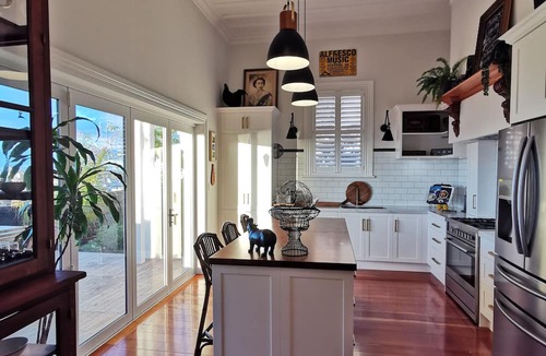 Bluff Hill Villa | Seaview Villa