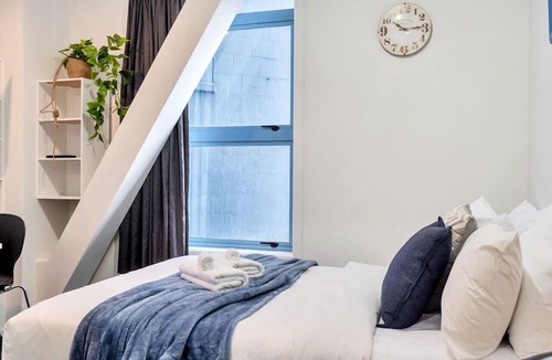 Grafton Apartment | Cute Little Private Studio In the City