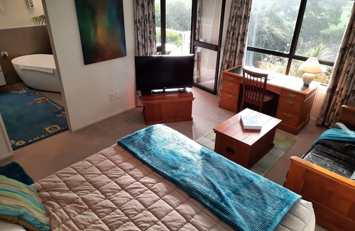 Paihia House | Riverside Homestead Waitangi