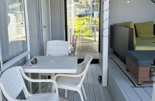 Te Akau Cabin | Cute & cosy- minute walk to the Beach