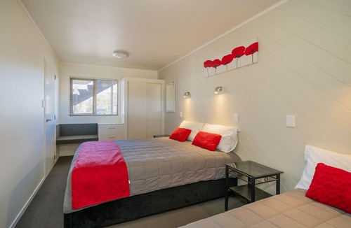 Whitianga Hotel | Oceanside Motel