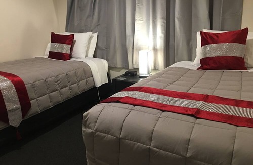 Oamaru Hotel | Colonial Lodge Motel