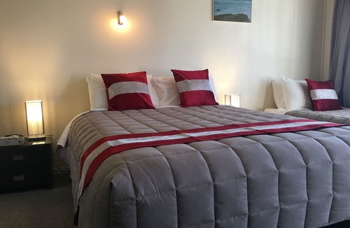 Oamaru Hotel | Colonial Lodge Motel