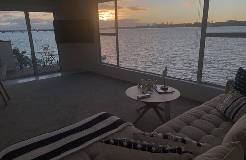 Tauranga Hotel | Harbour View Motel and Water Front Apartments