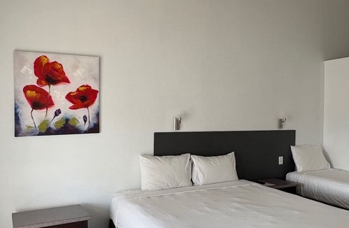 Fenton Street Hotel | Devonwood Motel