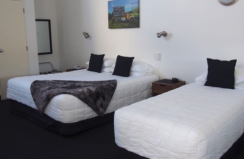 Trentham Hotel | Totara Lodge