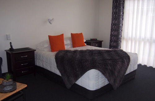 Trentham Hotel | Totara Lodge