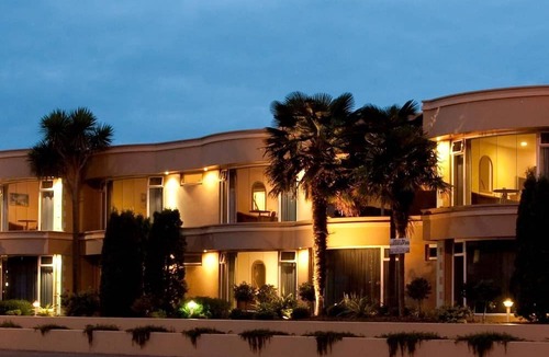 Mount Maunganui Hotel | Baywatch Motor Inn