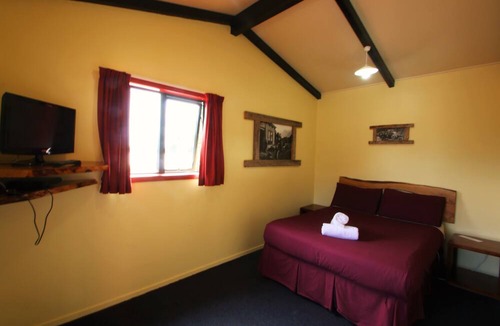 Franz Josef Glacier Hostel | Chateau Backpacker & Motels