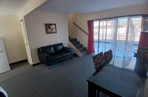 Napier Hotel | Palm City Motor Inn