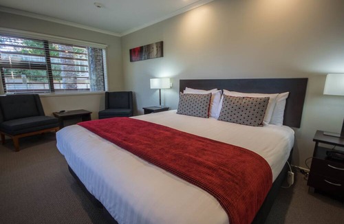 Stratford Hotel | Amity Court Motel