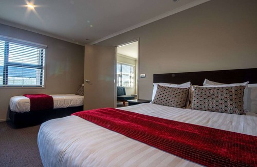 Stratford Hotel | Amity Court Motel