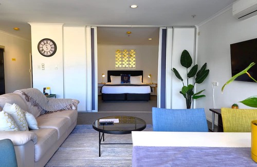 Te Aro Hotel | U Residence Hotel, Signature Collection by BW
