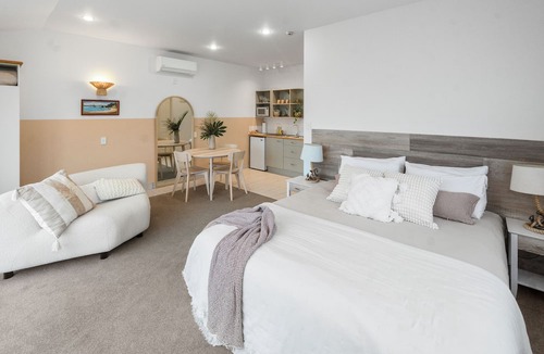 Paihia Hotel | ASURE Admirals View Motel