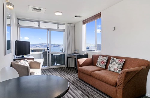 Waipahihi Hotel | The Reef Resort