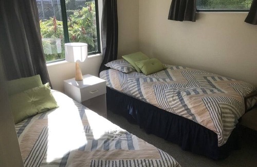 Waipahihi House | Comfortable Taupo Bach