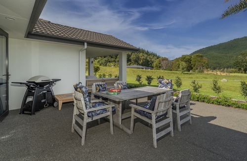 Pauanui House | Golfer's Paradise and Retreat - Pauanui Holiday Home