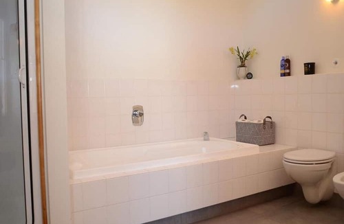 Ahuriri House | Barrons on the Beach