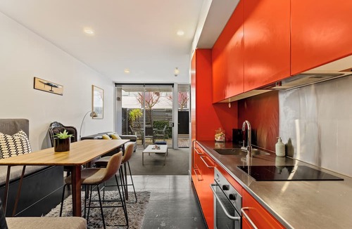 Auckland Central Business District Apartment | Breezy Gem by Victoria Park