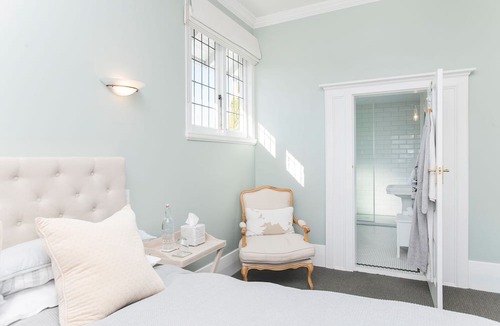 Gisborne Bed & Breakfast | Cedar House
