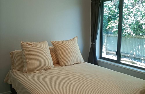 Taradale House | Bodie's Abode - Close to The Mission Winery in Greenmeadows