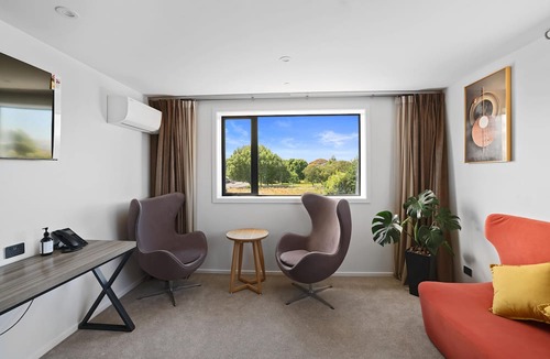 Riccarton Hotel | Golden Hotel