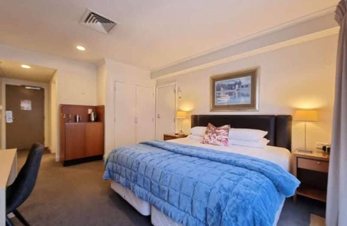 Grey Lynn Apartment | Chic CBD Studio-Aircon-Wifi -Heated Pool