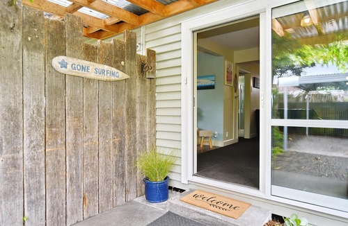 Christchurch House | Kainga Cottage - Chill out and relax - perfect for families