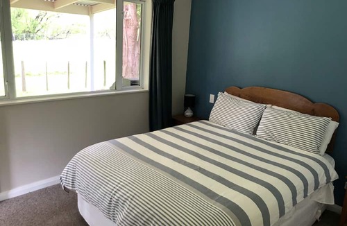 Martinborough Cottage | Rural private cottage in the middle of a small working farm.