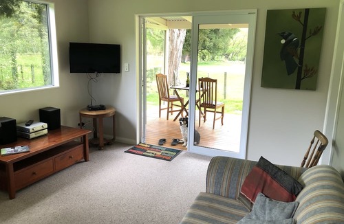 Martinborough Cottage | Rural private cottage in the middle of a small working farm.
