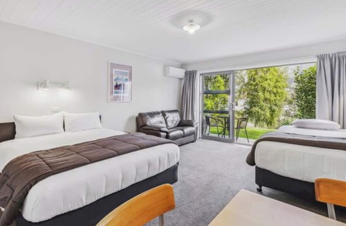 Wanaka Hotel | ASURE Brookvale Motel