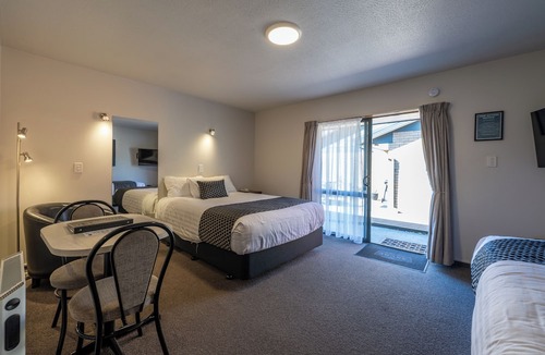 Greymouth Hotel | ASURE Gables Motor Lodge