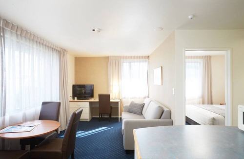 Hamilton Hotel | Ventura Inn & Suites Hamilton