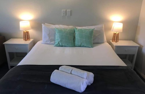 Wanaka Hotel | Fairway Motel and Apartments