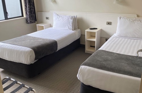 Taradale Hotel | Ballina Motel