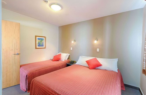 Ohinemutu Hotel | Bella Vista Motel Rotorua