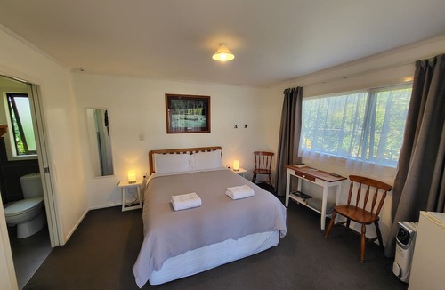 Murchison Cabin | Off The Beaten Trail Accommodation & Bike Tours