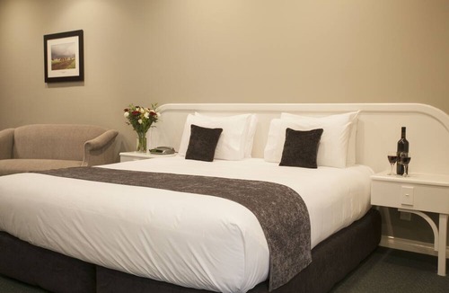 Palmerston North Hotel | Cornwall Motor Lodge
