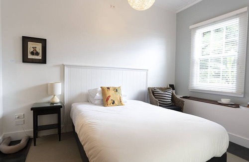 Mangonui Hotel | The Old Oak Boutique Hotel