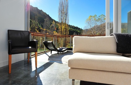 Arrowtown Hotel | The Arrow Hotel